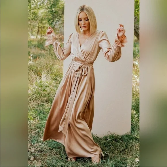 BALTIC BORN holly satin effect maxi dress gown long sleeves champagne size S - Picture 4 of 14